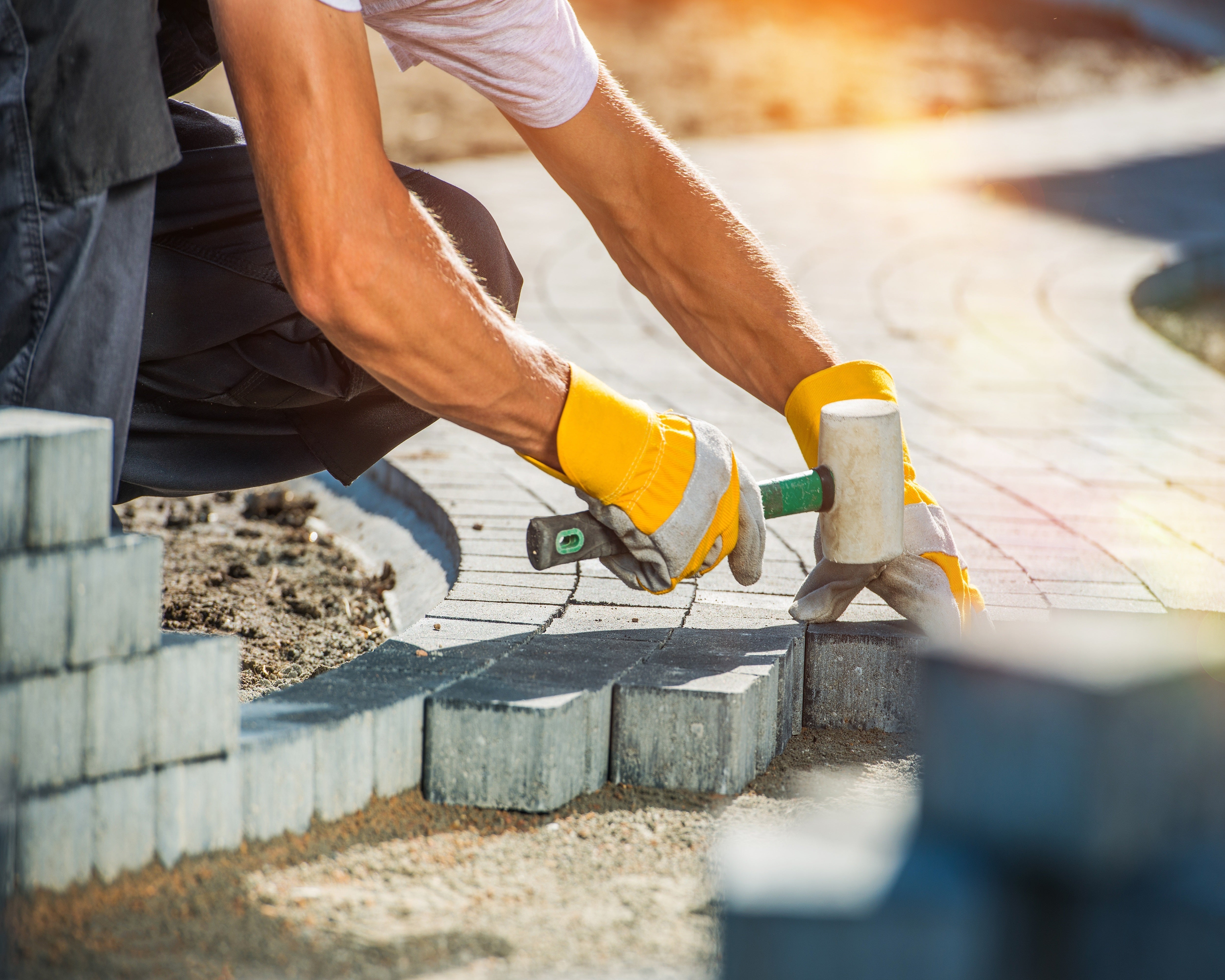 Style Your Garden Paths and Driveways for a Home That Welcomes You