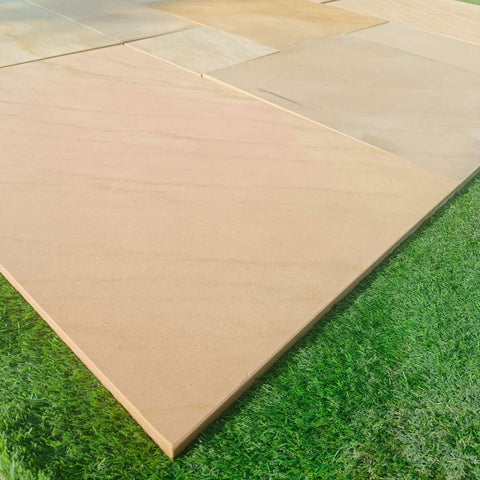 Fossil Mint Smooth Sandstone Mixed Patio Sawn Edged Paving Slabs
