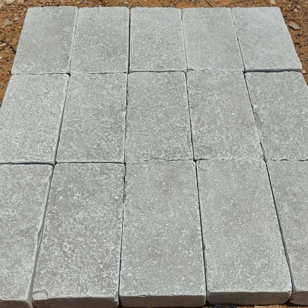 Tandur Grey Tumbled Sandstone 100X200 Block Setts